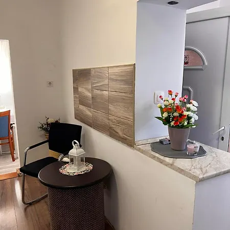 Csokonai Apartman Salgótarján Exterior foto